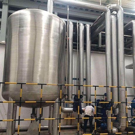 Stainless steel pipes are used in piping.
