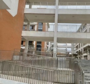 thick-walled 304 stainless steel round pipes help with school stainless steel railing projects