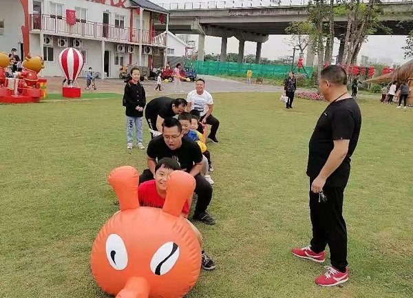 Xiyouwo Stainless Steel Pipe Factory's Family-Friendly Activity Diary